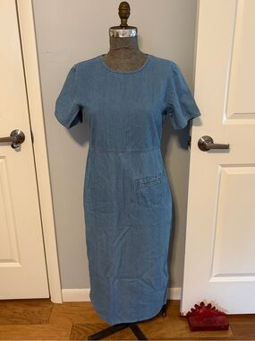 Classic vintage Blue Denim Short-Sleeve Maxi Dress